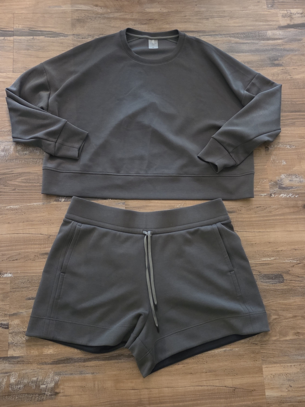 Calia Scuba Set With Relaxed Drawstring Shorts
